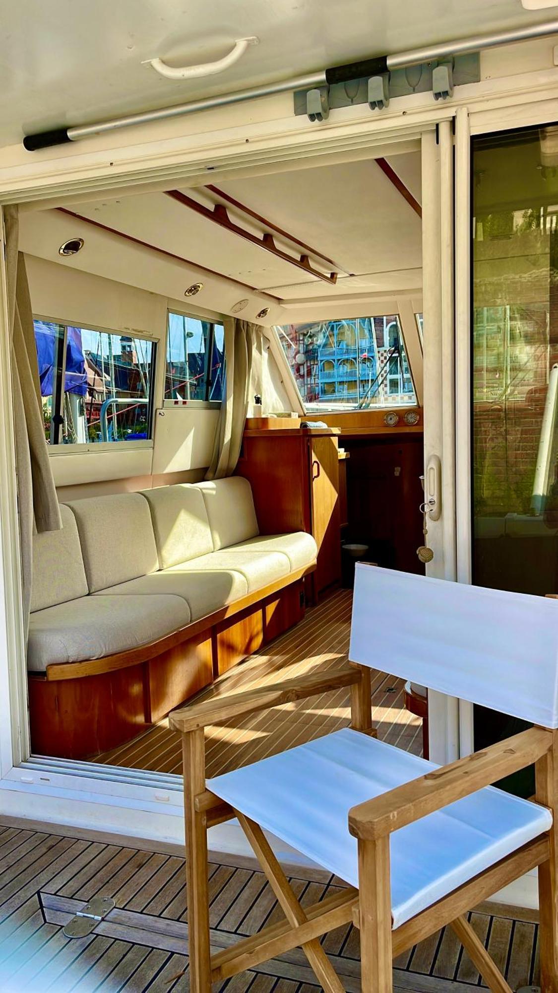 Yacht Deauville Bagian luar foto
