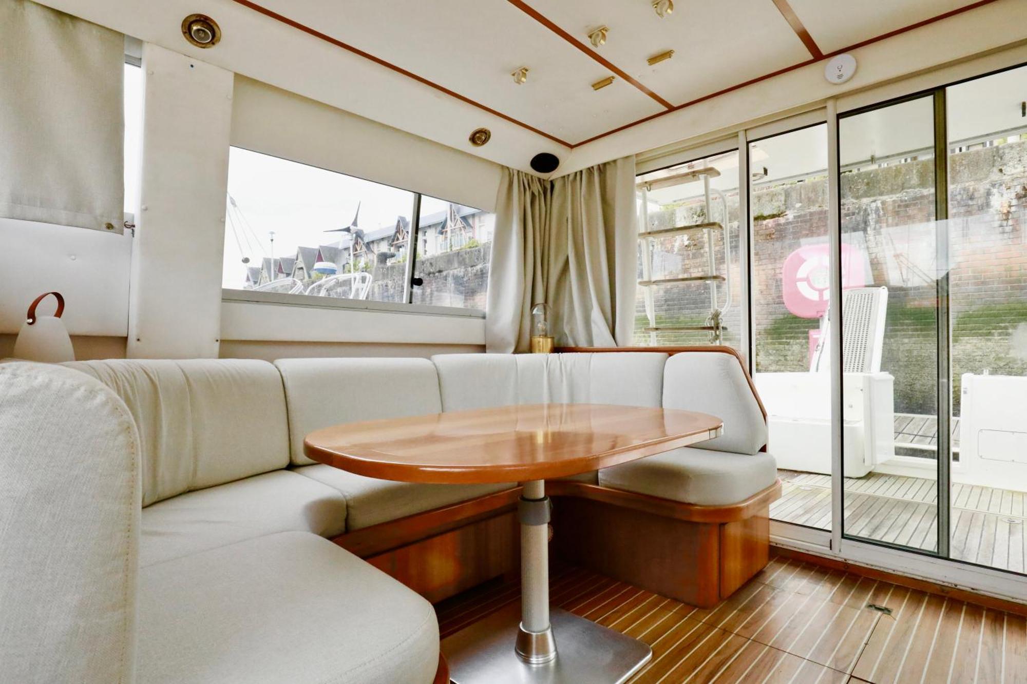 Yacht Deauville Bagian luar foto
