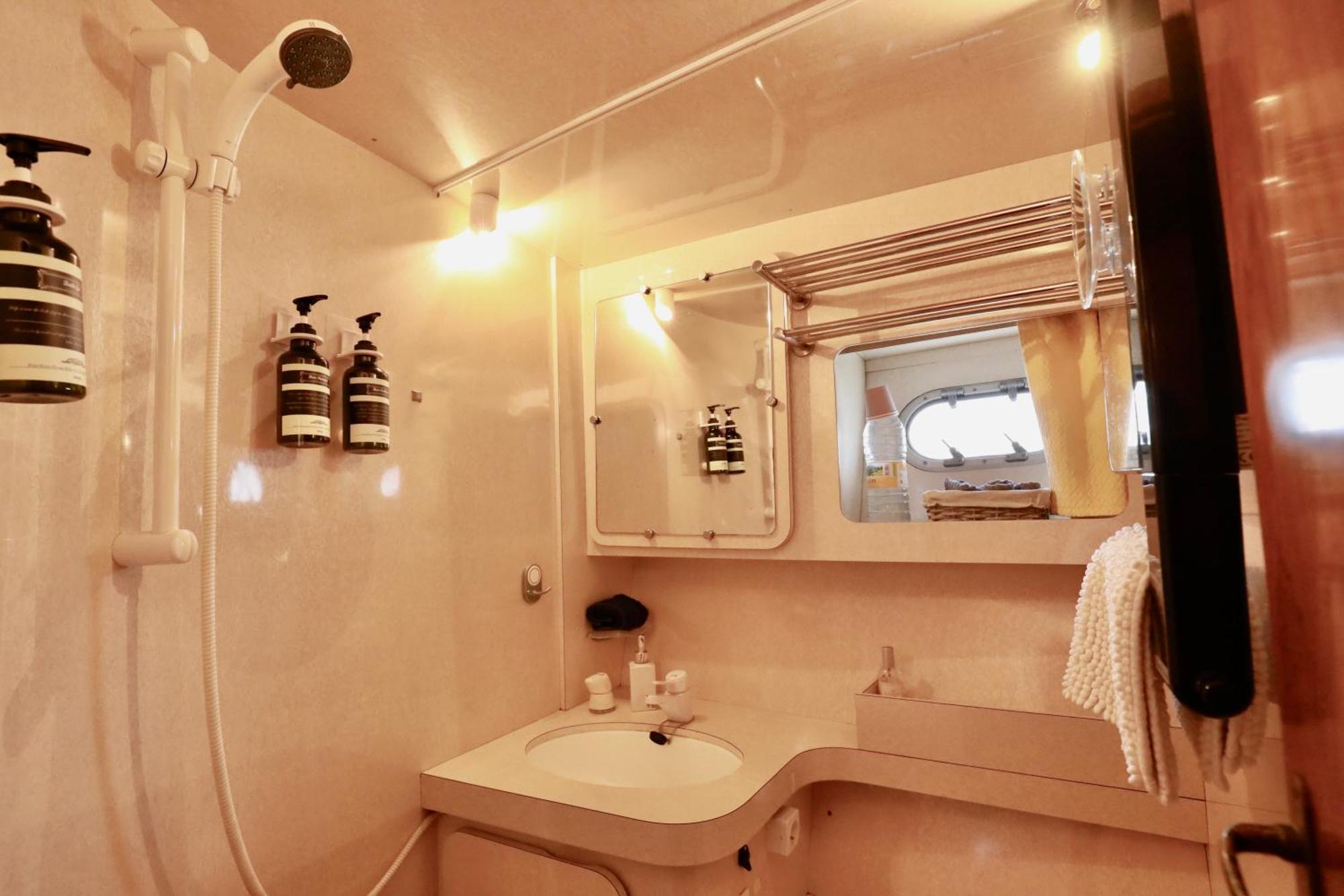 Yacht Deauville Bagian luar foto